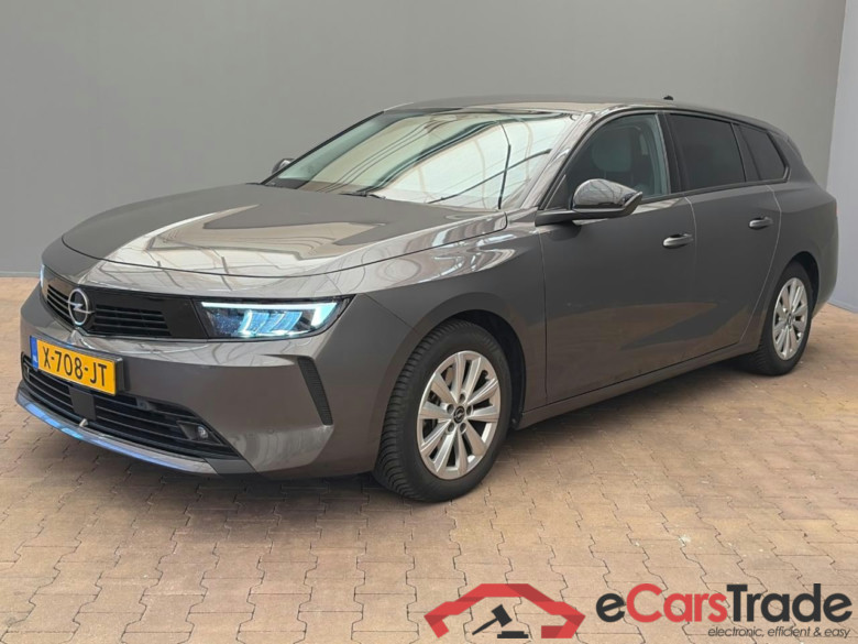 OPEL ASTRA SPORTS TOURER 1.2 Bns Edition