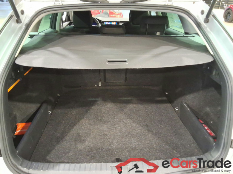 SKODA OCTAVIA COMBI 2.0 CRTDI 110KW DSG7 CLEVER #3