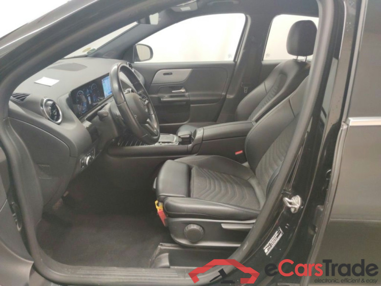 Mercedes-Benz GLA GLA 180 d Business Solution 5d #3