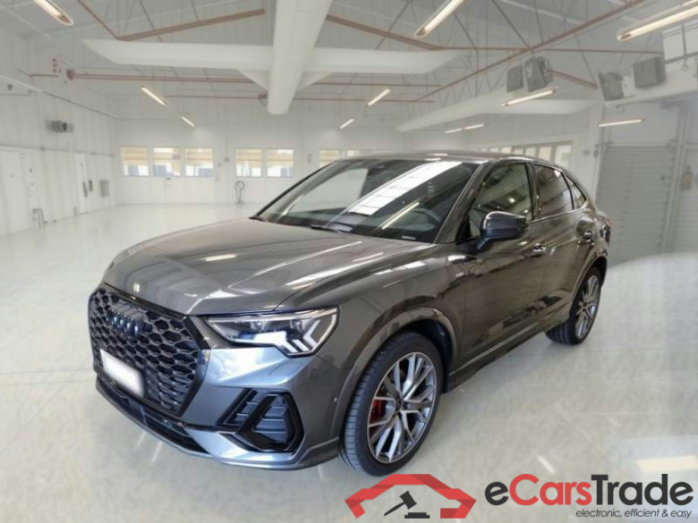 AUDI Q3 SPORTBACK / 2019 / 5P / SUV 45 TFSI QUATTRO S TRONIC IDENTITY BLACK
