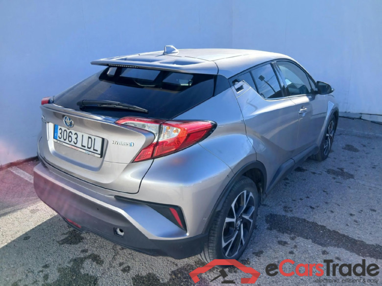 TOYOTA C-HR / 2016 / 5P / todoterreno 1.8 125H Advance (CX) #2