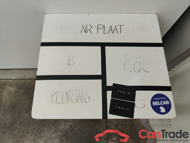 TESLA MODEL Y 52 kWh Standard Range RWD 5d #4