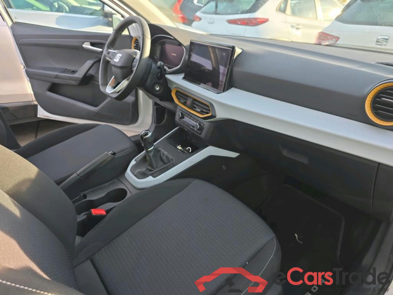 SEAT Arona / 2017 / 5P / todoterreno 1.0 TSI 81kW (110CV) Style Plus (AC) #6