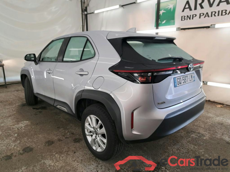 TOYOTA Yaris Cross Hybride / 2021 / 5P / SUV 1.5 HYBRID 116H DYNAMIC BUSINESS BEY AWD #2