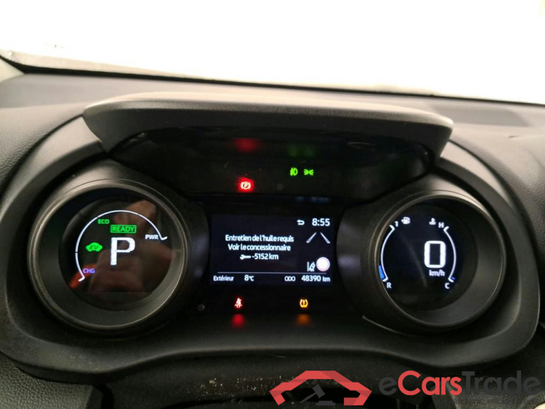 TOYOTA Yaris Cross Hybride / 2021 / 5P / SUV 1.5 HYBRID 116H DYNAMIC BUSINESS BEY AWD #6