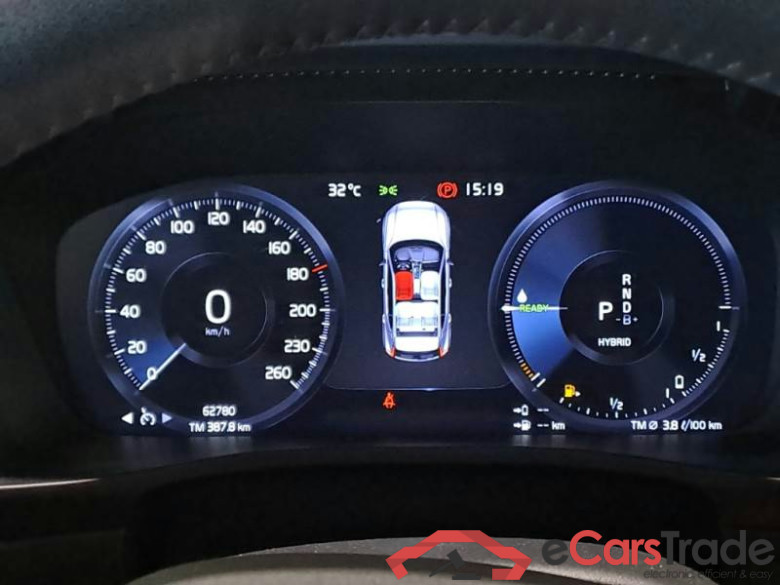 VOLVO XC40 / 2017 / 5P / SUV T5 PLUG-IN HYBRID AUTO RECH INSCRIP EXPR #4