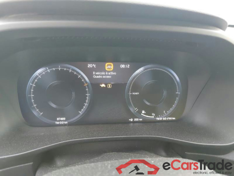 VOLVO XC40 / 2017 / 5P / SUV T5 PLUG-IN HYBRID AUTO RECH INSCRIP EXPR #4