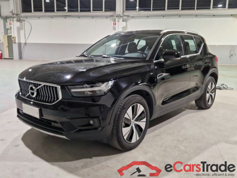 VOLVO XC40 / 2017 / 5P / SUV T5 PLUG-IN HYBRID RECH INSCRIP EXPR MY21