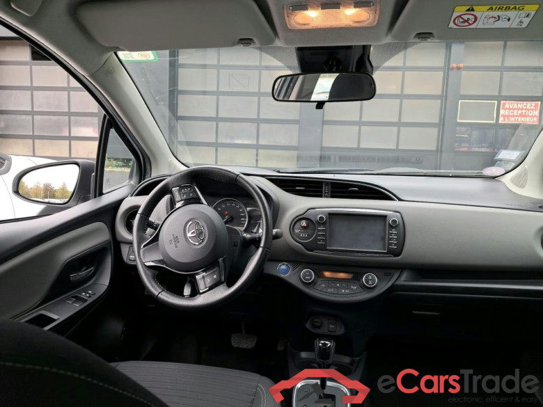 TOYOTA Yaris Hybride / 2017 / 5P / Berline 1.5 VVT-I HYBRID France Business #5
