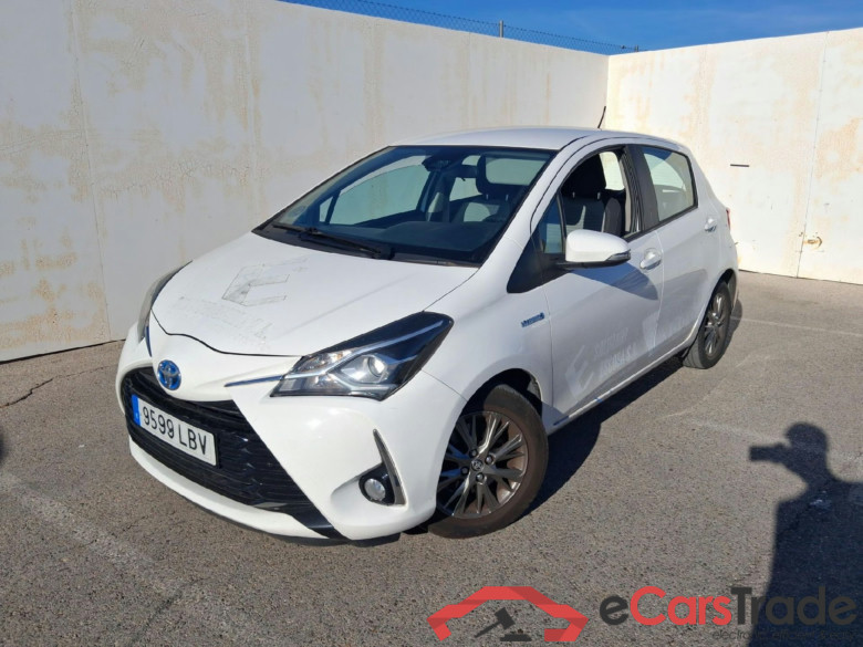 TOYOTA Yaris / 2017 / 5P / berlina con portón 1.5 100H Active Tech #1