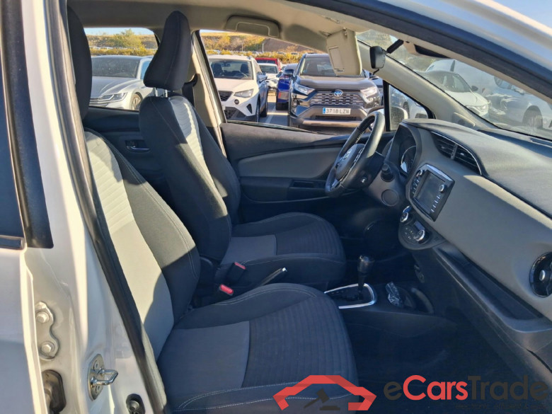 TOYOTA Yaris / 2017 / 5P / berlina con portón 1.5 100H Active Tech #6